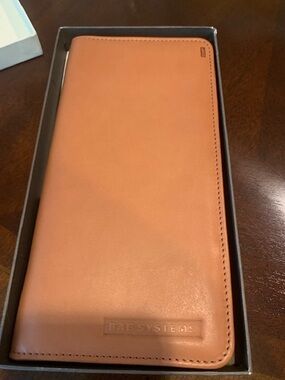 Hartmann Belting Leather Travel Wallet